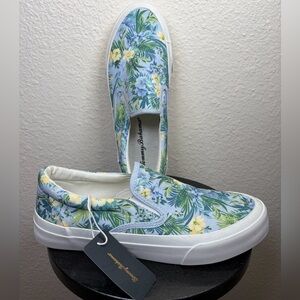 NWT Tommy Bahama Women’s Ferris Blue Tropical Slip On Sneakers - Size 8